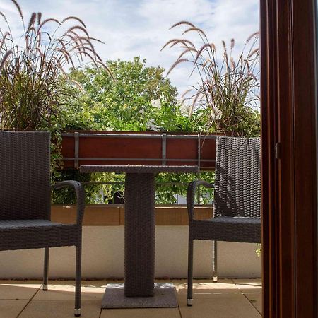Gaestehaus Am Fuerstweg Heuchelheim-Klingen Ngoại thất bức ảnh