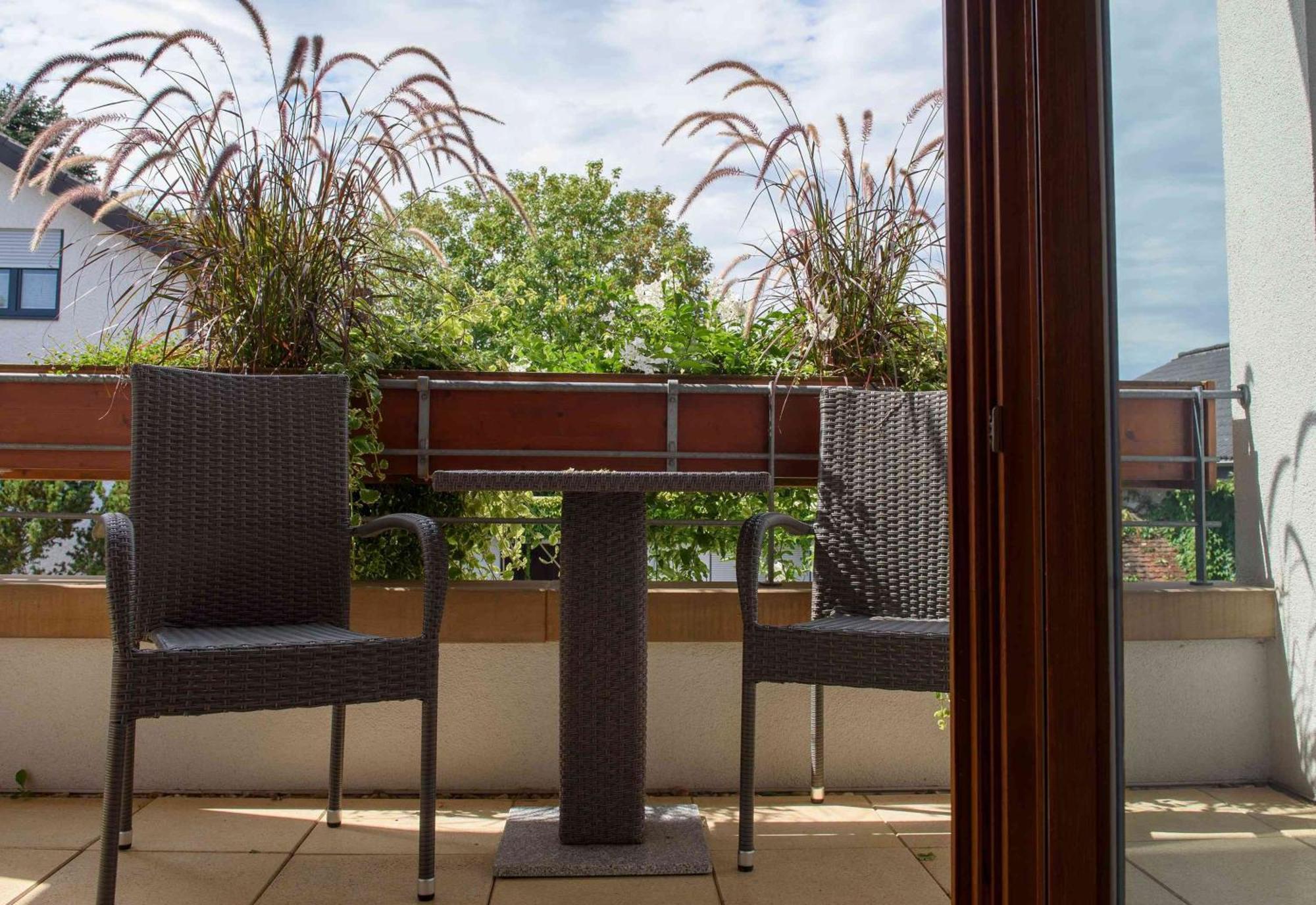 Gaestehaus Am Fuerstweg Heuchelheim-Klingen Ngoại thất bức ảnh