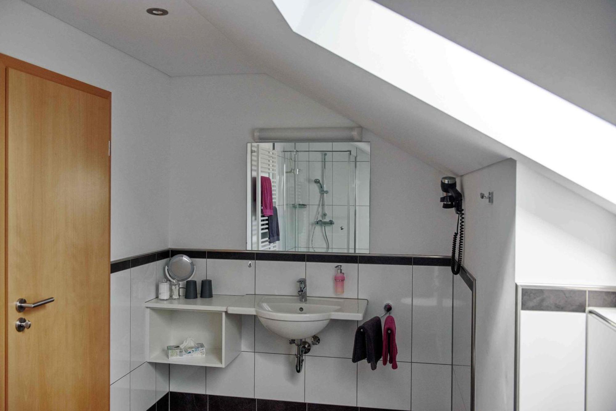 Gaestehaus Am Fuerstweg Heuchelheim-Klingen Ngoại thất bức ảnh
